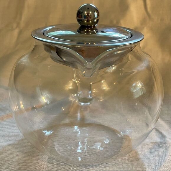 Glass Blooming Teapot with stainless steal lid - Picture 6 of 11